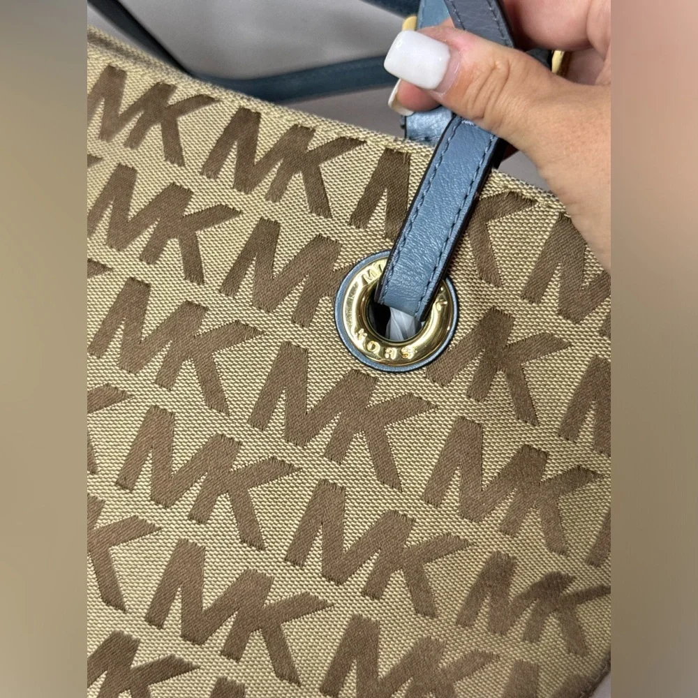 Michael Kors Brown And Blue Tote Bag Magnetic Closure